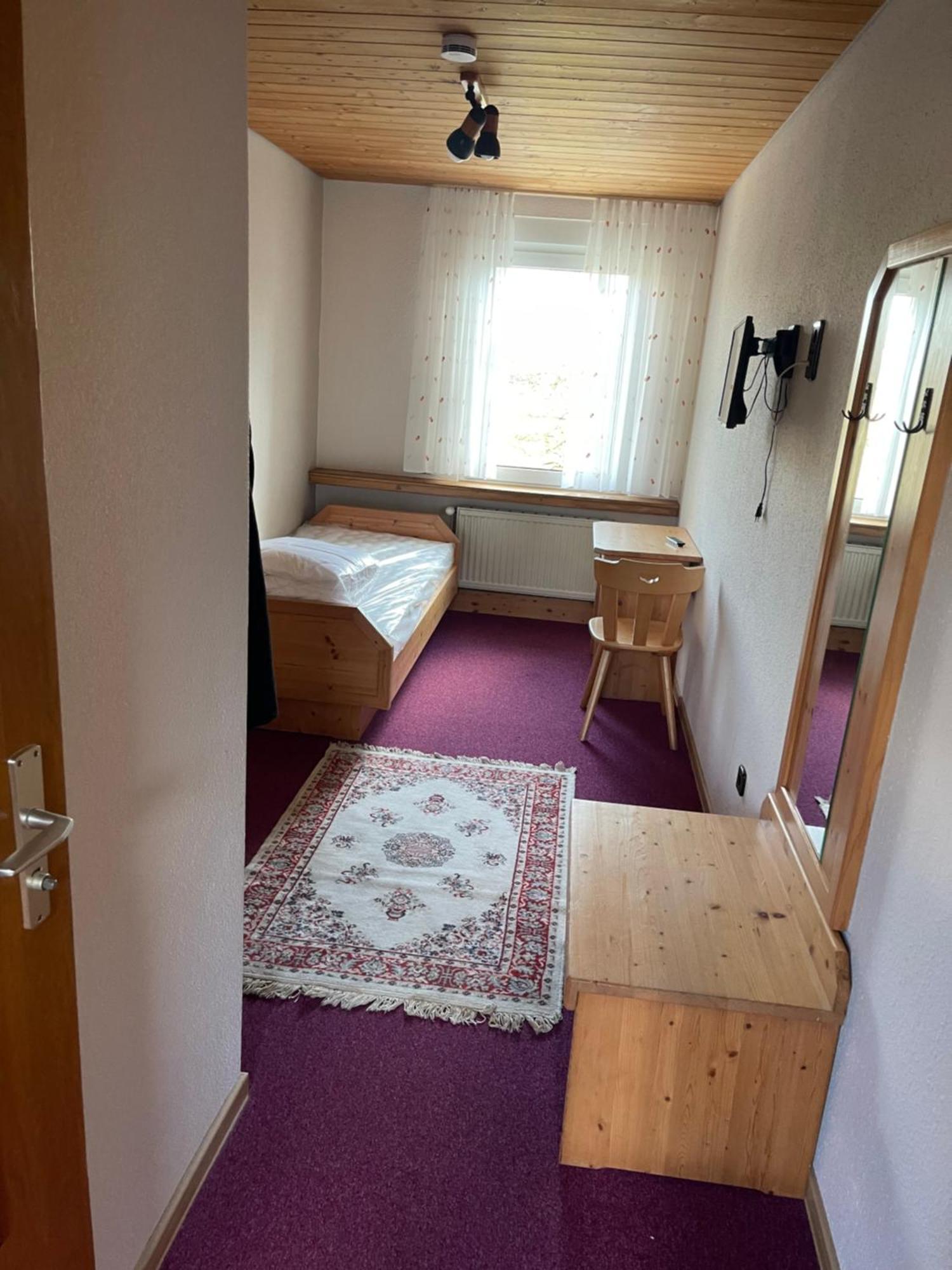 Bad Bruckhaus Erlebnishotel วัลด์ชุท-ทีนเงน ภายนอก รูปภาพ