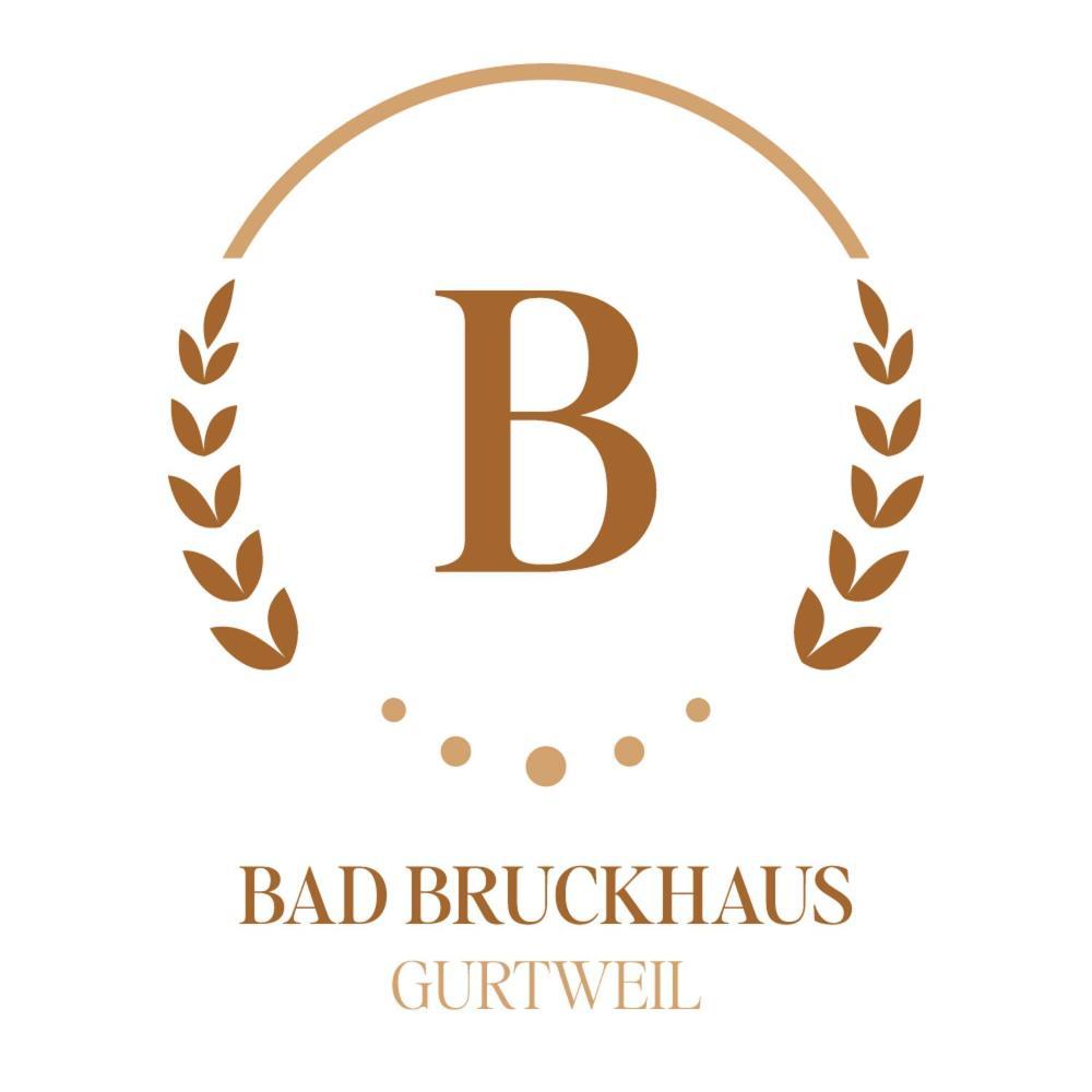 Bad Bruckhaus Erlebnishotel วัลด์ชุท-ทีนเงน ภายนอก รูปภาพ