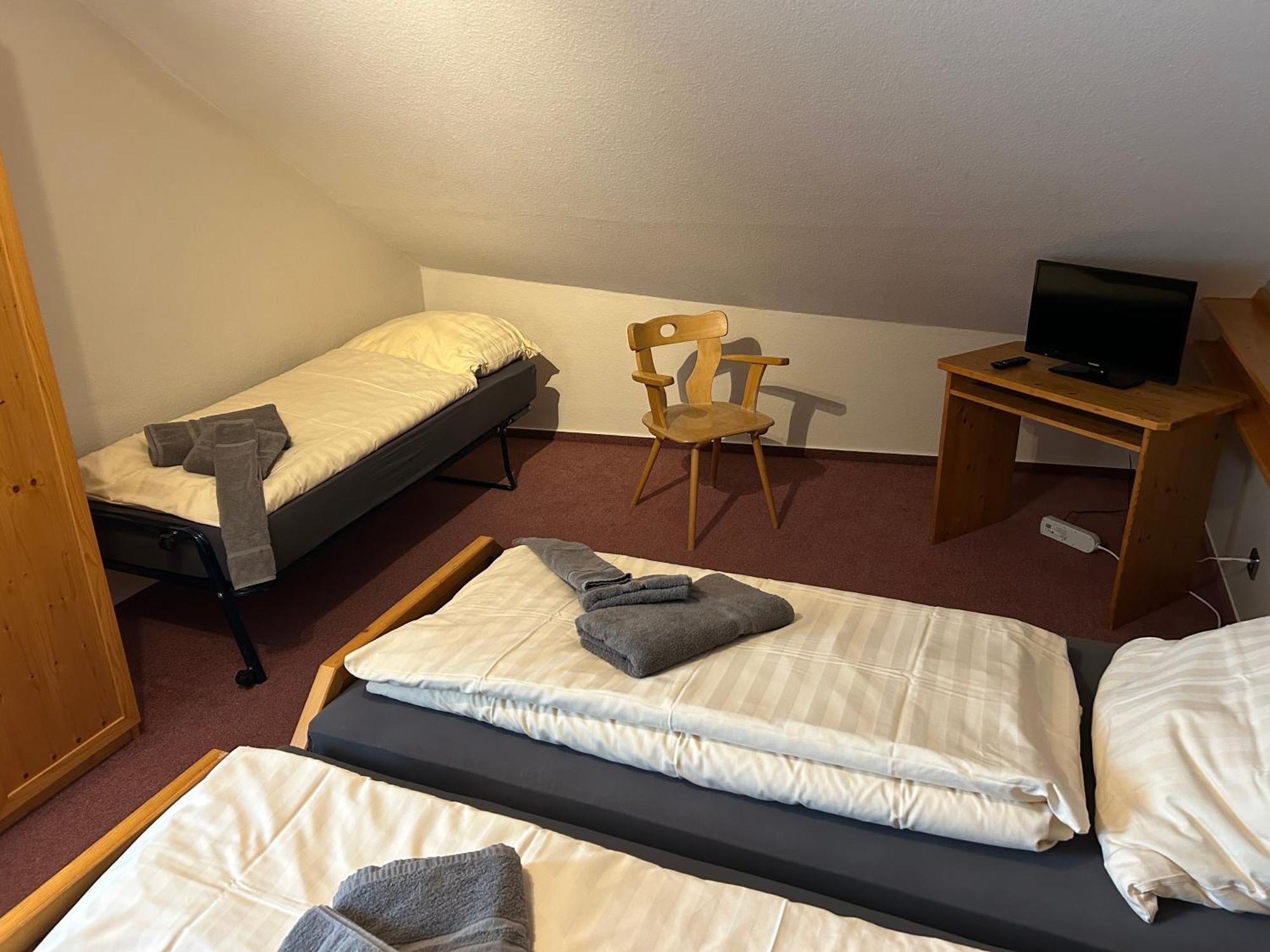 Bad Bruckhaus Erlebnishotel วัลด์ชุท-ทีนเงน ภายนอก รูปภาพ