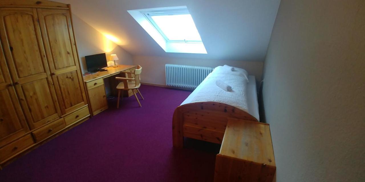 Bad Bruckhaus Erlebnishotel วัลด์ชุท-ทีนเงน ภายนอก รูปภาพ